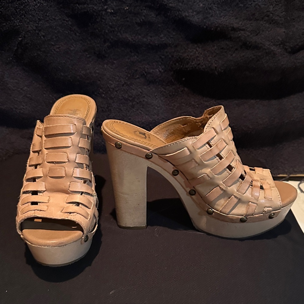 Gianni Bini Beige Woven Platform Mules